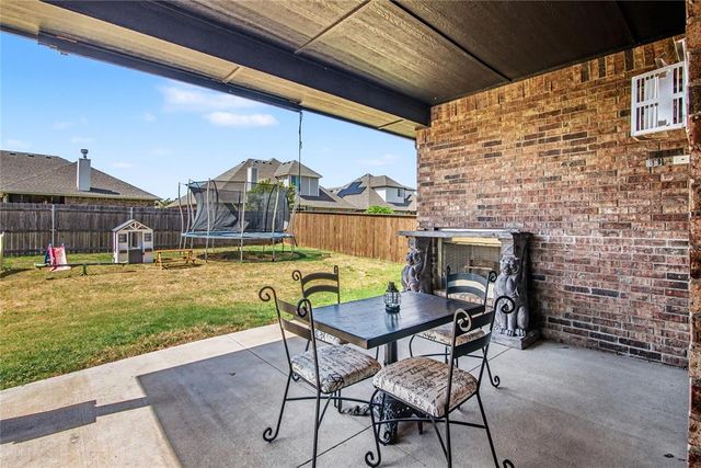 713 Bison Crossing Drive, Yukon, OK 73099