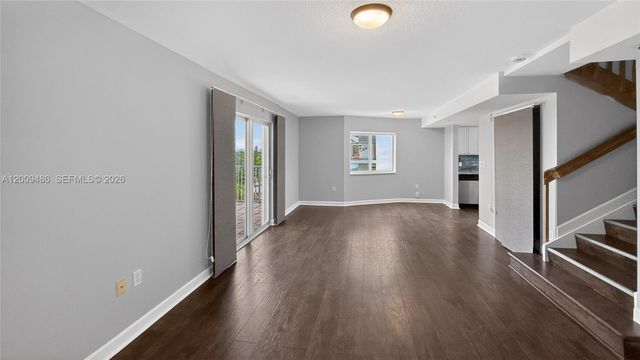 280 SW 20th Road 904, Miami, FL 33129