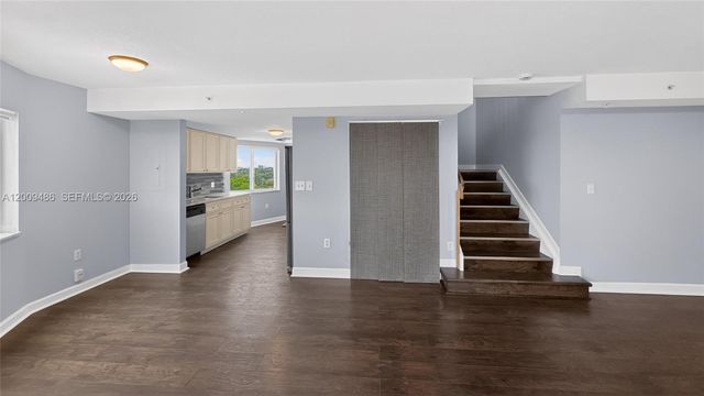 280 SW 20th Road 904, Miami, FL 33129