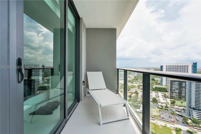 501 NE 31 3304, Miami, FL 33131