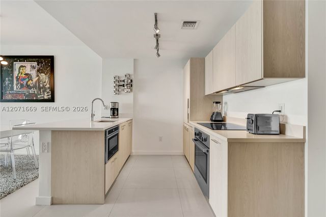 501 NE 31 3304, Miami, FL 33131