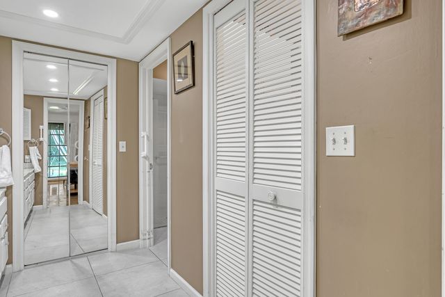 652 Cypress Key Circle, Atlantis, FL 33462