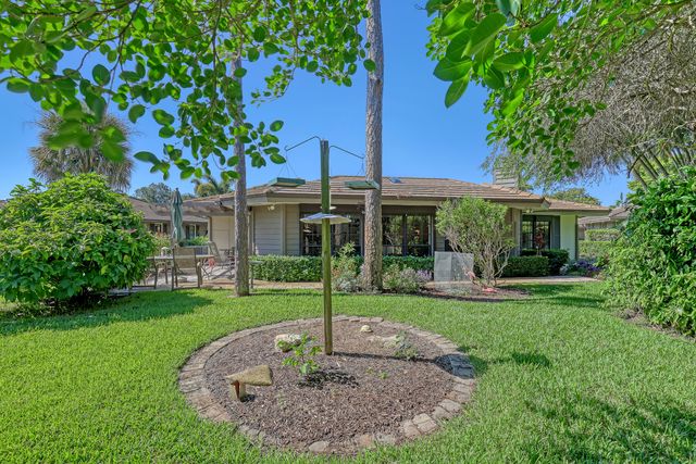 652 Cypress Key Circle, Atlantis, FL 33462