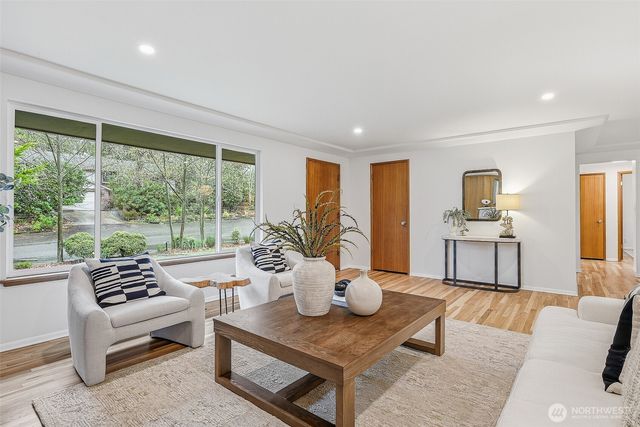 12018 12th Avenue NW, Seattle, WA 98177