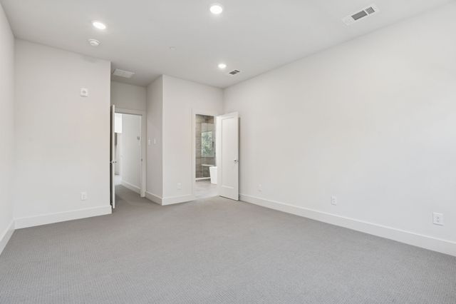 452 Waters Edge Drive 822, Hickory Creek, TX 75065