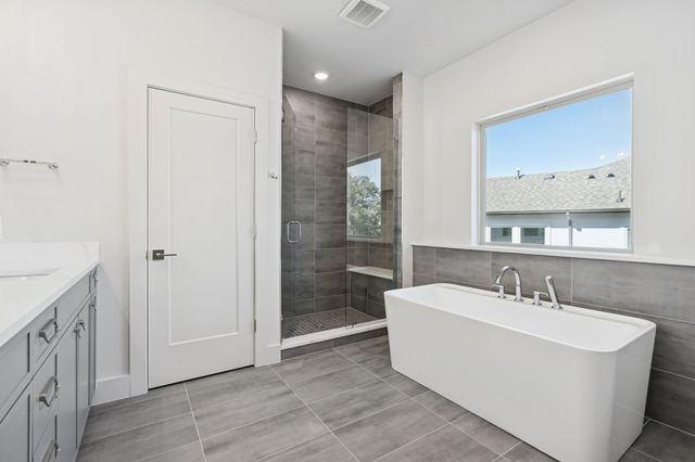 452 Waters Edge Drive 822, Hickory Creek, TX 75065
