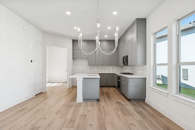 452 Waters Edge Drive 822, Hickory Creek, TX 75065