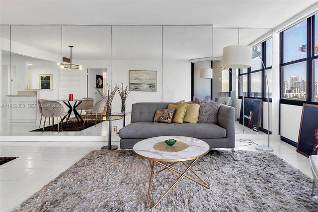 1865 Brickell Ave A1502, Miami, FL 33129