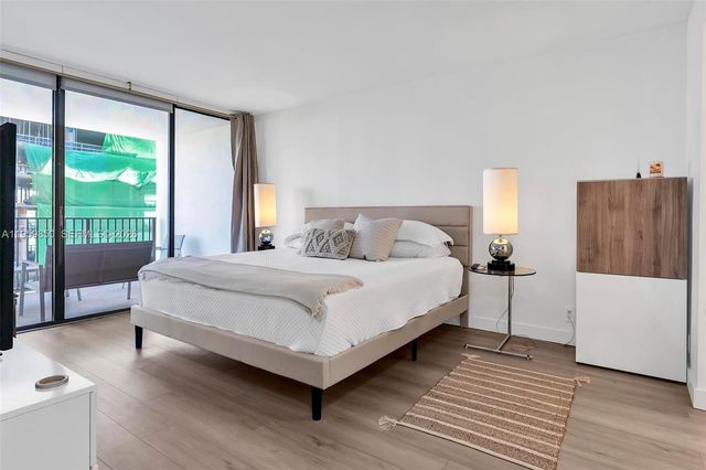 1865 Brickell Ave A1502, Miami, FL 33129