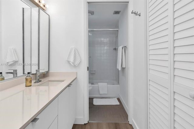 1865 Brickell Ave A1502, Miami, FL 33129