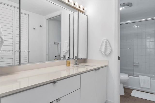 1865 Brickell Ave A1502, Miami, FL 33129