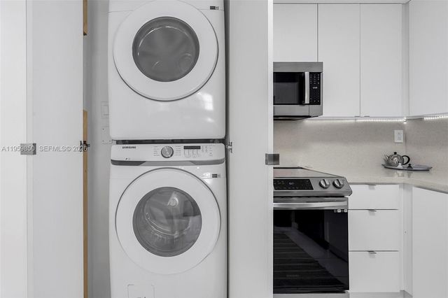 1865 Brickell Ave A1502, Miami, FL 33129