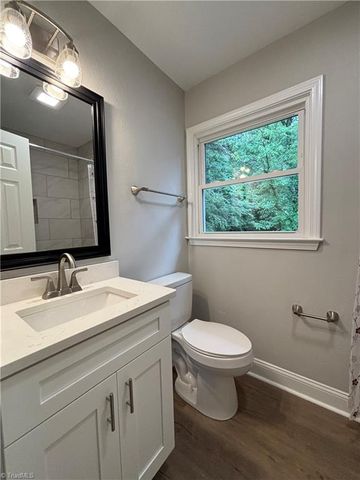 1332 Calvert Drive, Winston-salem, NC 27107