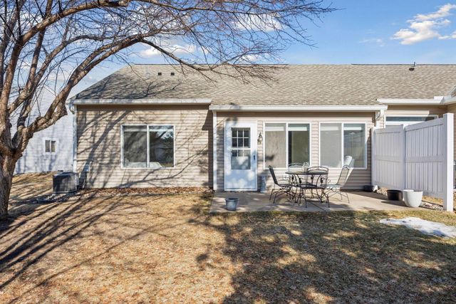 537 Markgrafs Lake Alcove, Woodbury, MN 55129