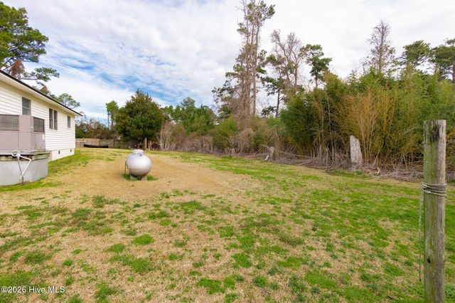 527 Marshallberg Road, Smyrna, NC 28579