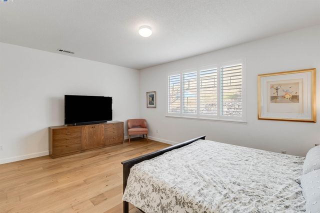 1185 Brooktrail, Pittsburg, CA 94565