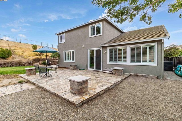 1185 Brooktrail, Pittsburg, CA 94565