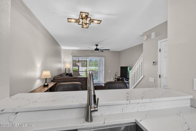 12311 KENSINGTON LAKES Drive 1305, Jacksonville, FL 32246
