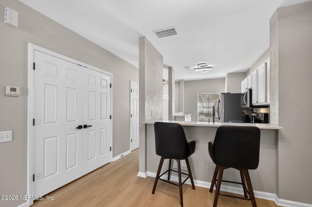 12311 KENSINGTON LAKES Drive 1305, Jacksonville, FL 32246