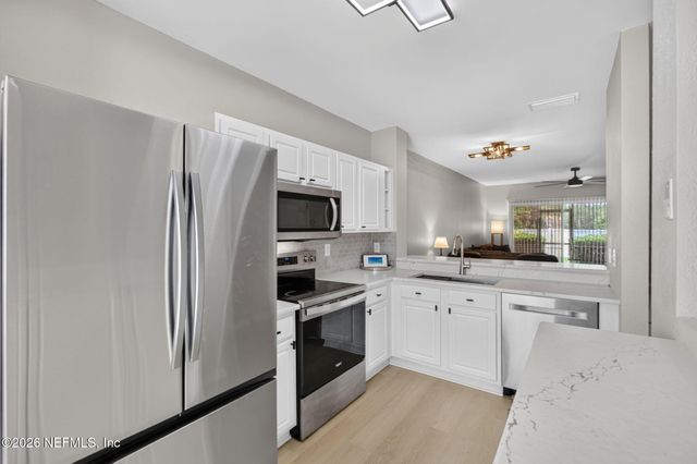 12311 KENSINGTON LAKES Drive 1305, Jacksonville, FL 32246