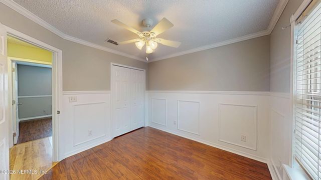 1738 CHANDELIER Circle E, Jacksonville, FL 32225