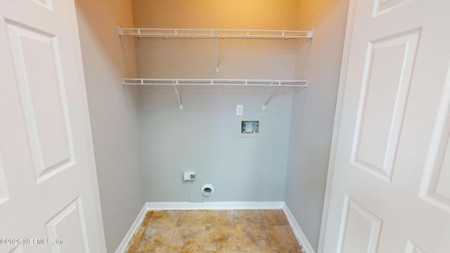 1738 CHANDELIER Circle E, Jacksonville, FL 32225