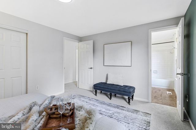 14955 CARRIAGE SQUARE DR, Silver Spring, MD 20906