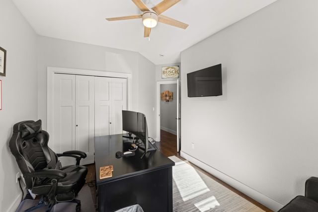 1024 Fountain View Drive, Pella, IA 50219