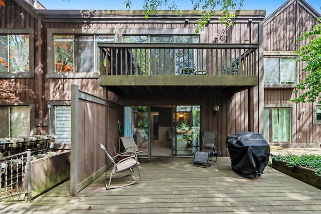 231 Durness Court A, Kalamazoo Twp, MI 49006
