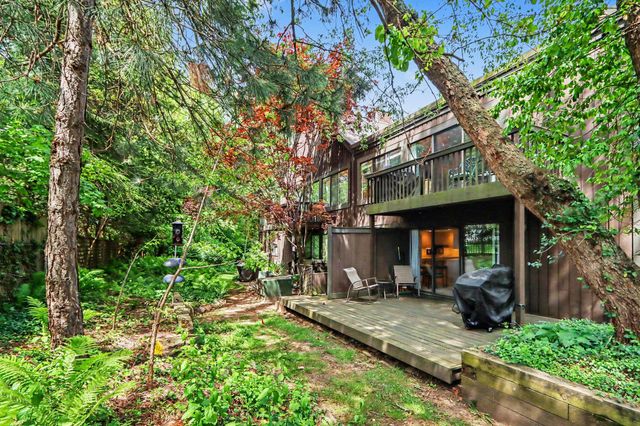 231 Durness Court A, Kalamazoo Twp, MI 49006