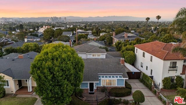 3158 Grand View Boulevard, Los Angeles, CA 90066