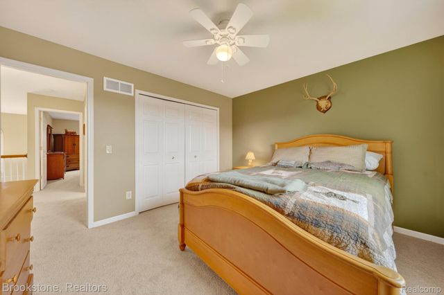 4054 Calumet Drive W, Oakland Charter Township, MI 48306