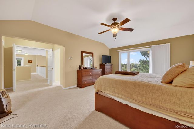 4054 Calumet Drive W, Oakland Charter Township, MI 48306