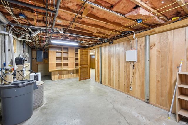 8732 Winchester Road, Fort Wayne, IN 46819