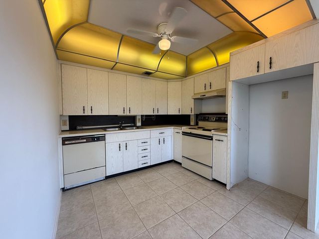 3022 Ainslie B 3022, Boca Raton, FL 33434