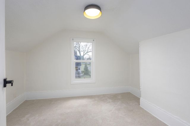 2105 Manatee Avenue, Ferndale, MI 48220