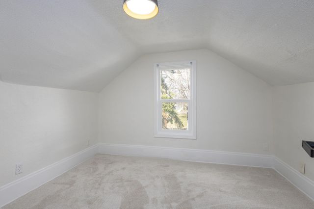 2105 Manatee Avenue, Ferndale, MI 48220