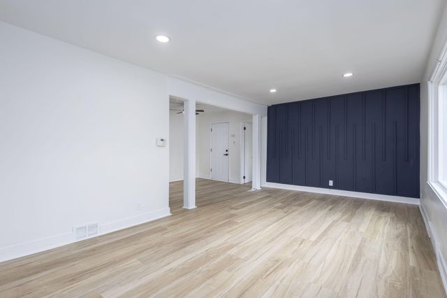 2105 Manatee Avenue, Ferndale, MI 48220