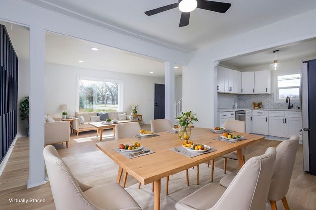 2105 Manatee Avenue, Ferndale, MI 48220