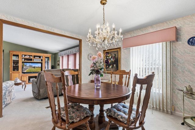 619 S 600 E Road, Marion, IN 46953