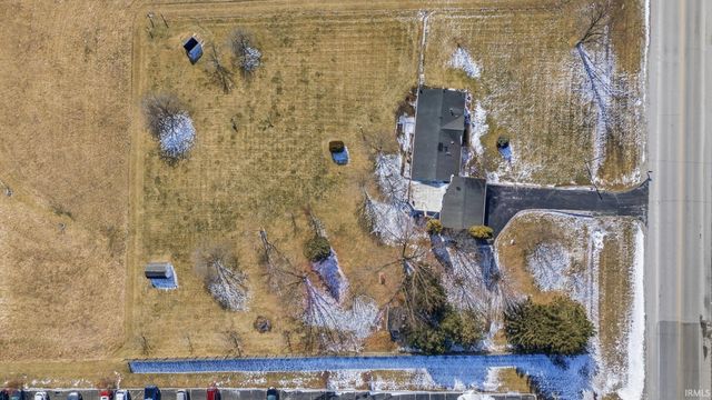 619 S 600 E Road, Marion, IN 46953