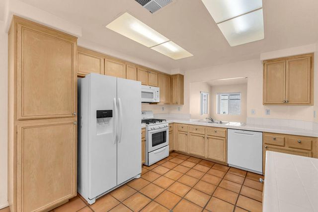 45030 Desert Hills Court, La Quinta, CA 92253