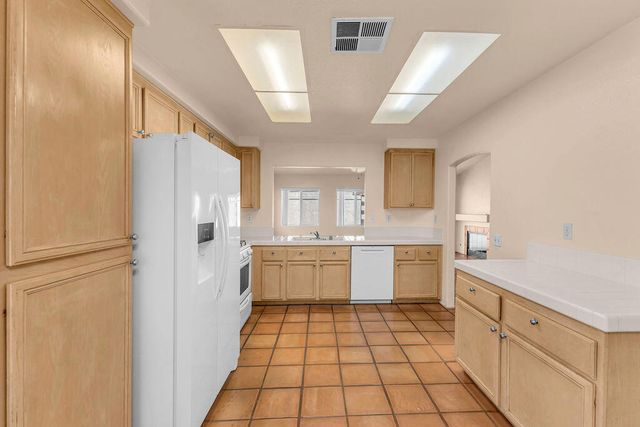 45030 Desert Hills Court, La Quinta, CA 92253