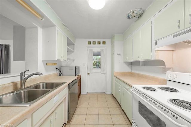 2285 Sunrise BLVD, Fort Myers, FL 33907