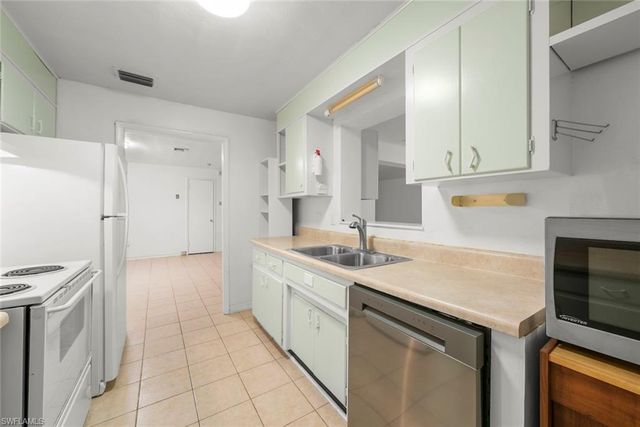 2285 Sunrise BLVD, Fort Myers, FL 33907