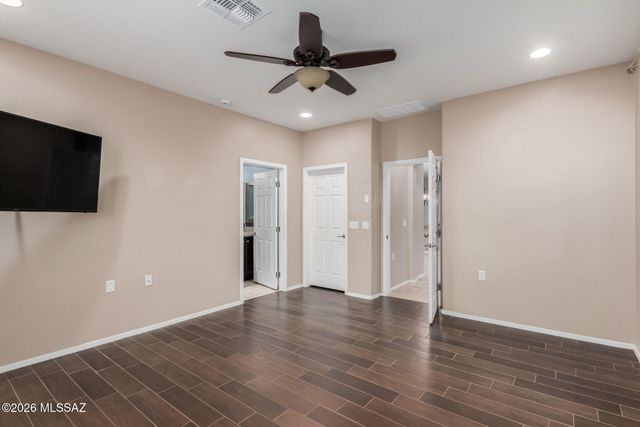 10262 S White Surrey Drive, Vail, AZ 85641