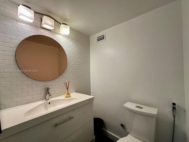 8233 Harding Ave 403, Miami Beach, FL 33141