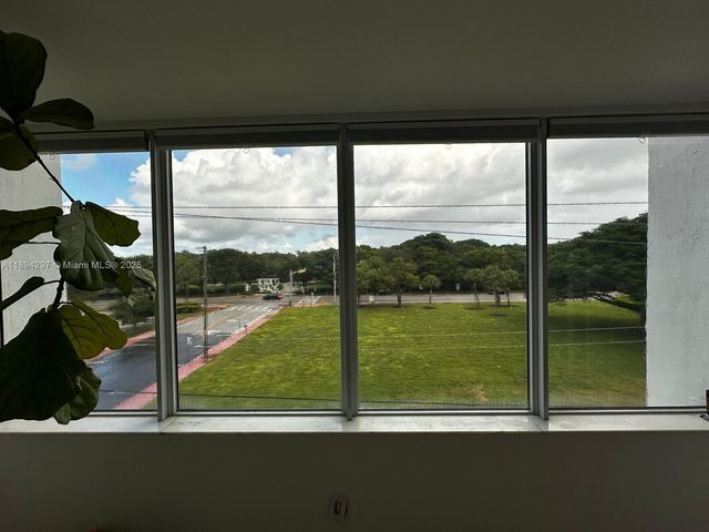 8233 Harding Ave 403, Miami Beach, FL 33141