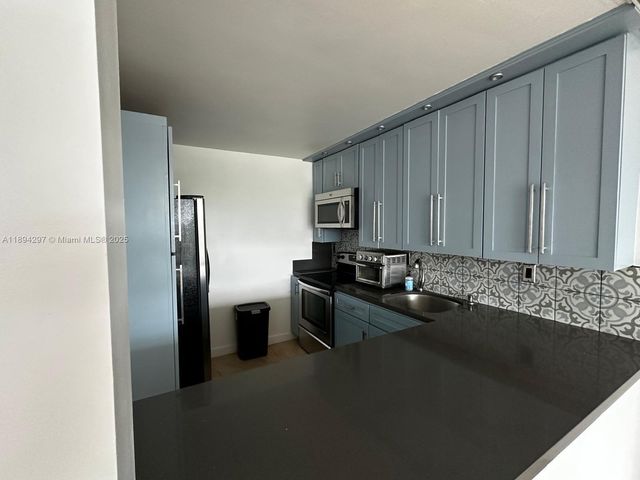 8233 Harding Ave 403, Miami Beach, FL 33141