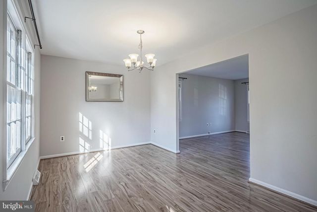 5539 SHOOTERS HILL LN, Fairfax, VA 22032
